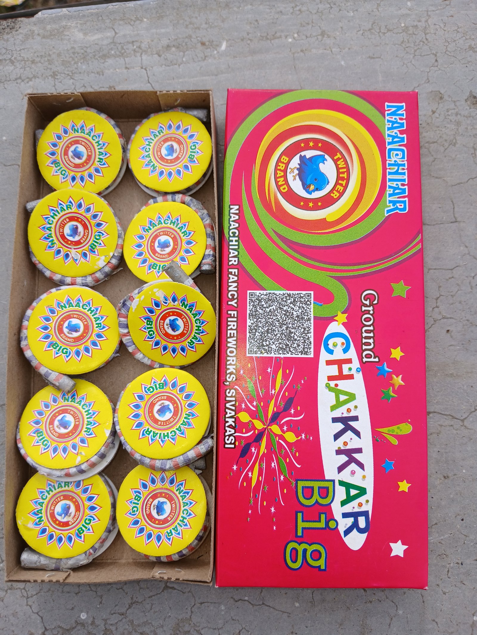 Ground Chakkar Big 10 Pcs